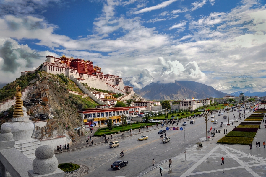 Tour Trung Quốc 7 Ngày 6 Đêm: Xining - Tây Tạng - Hoa Sen Trên Tuyết